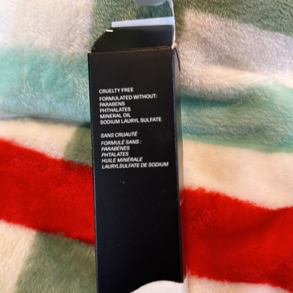 Smith & Cult Blackdrop Mattifying Face Primer - Picture 6 of 6